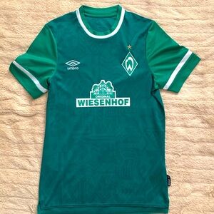 Soccer Jersey, Umbro, Men’s Small, Never Worn, Brand New